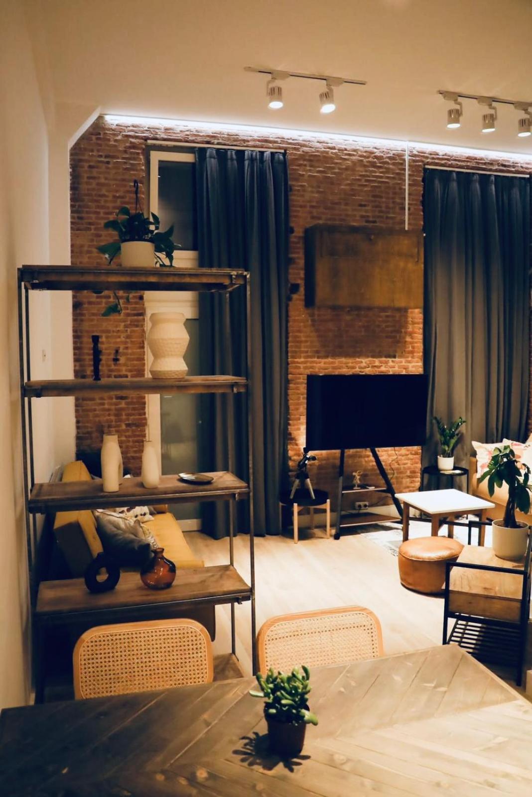 Unique Nyc Style Loft In The Heart Of Madrid Apartment Luaran gambar