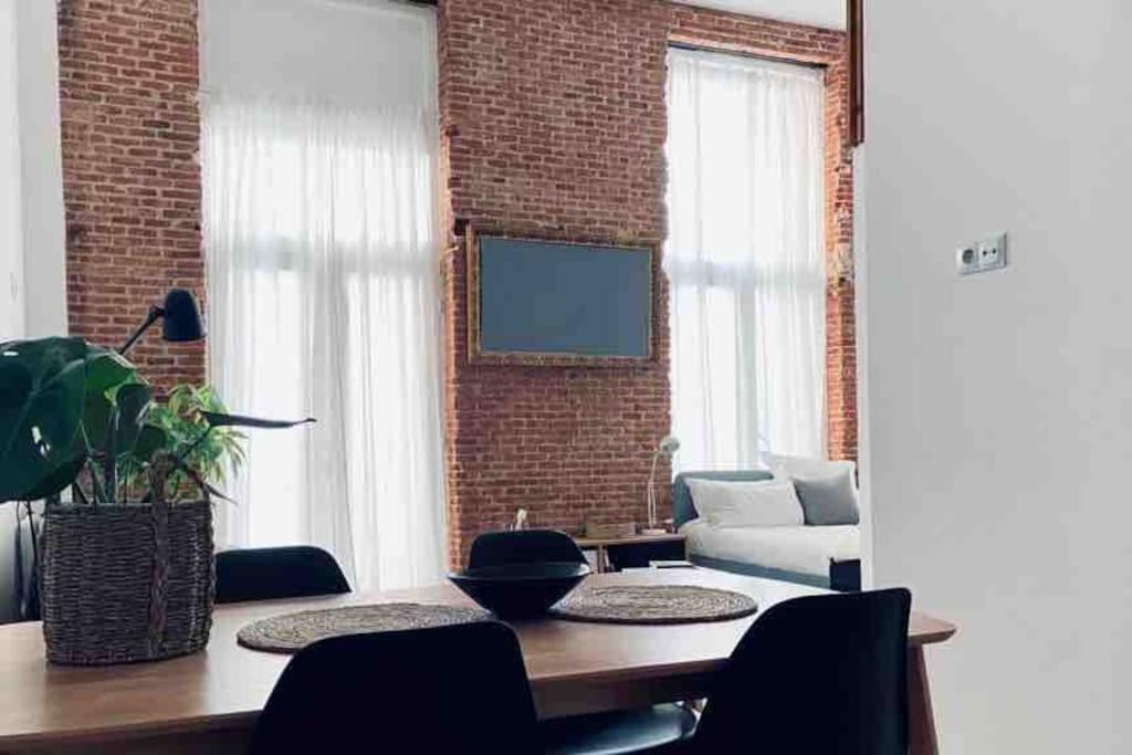 Unique Nyc Style Loft In The Heart Of Madrid Apartment Luaran gambar